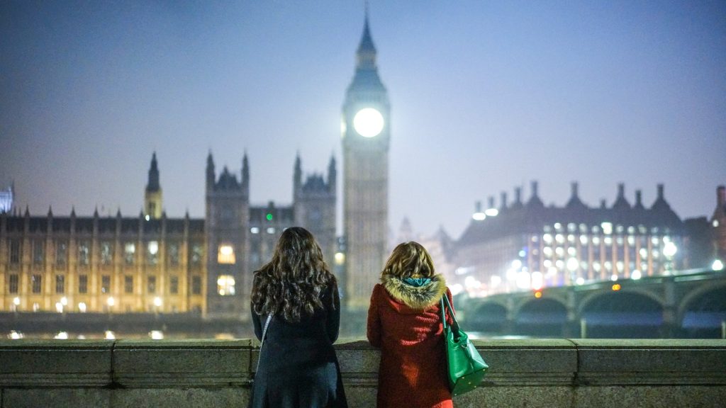 London’s Lights & Top 30 Sights (Private Tour)