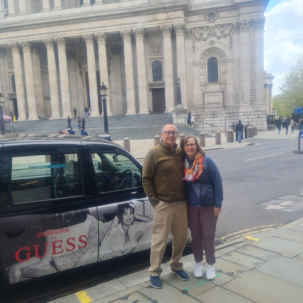 Private London Sightseeing Taxi Tour & Westminster Abbey Entry